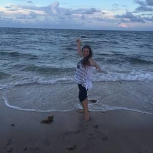 Meet your Posher, Alba